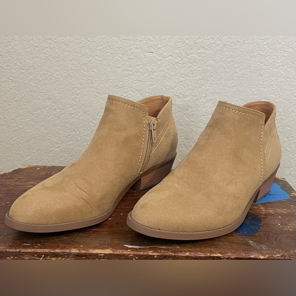 Time and Tru Light Brown Ankle Booties - Picture 1 of 4